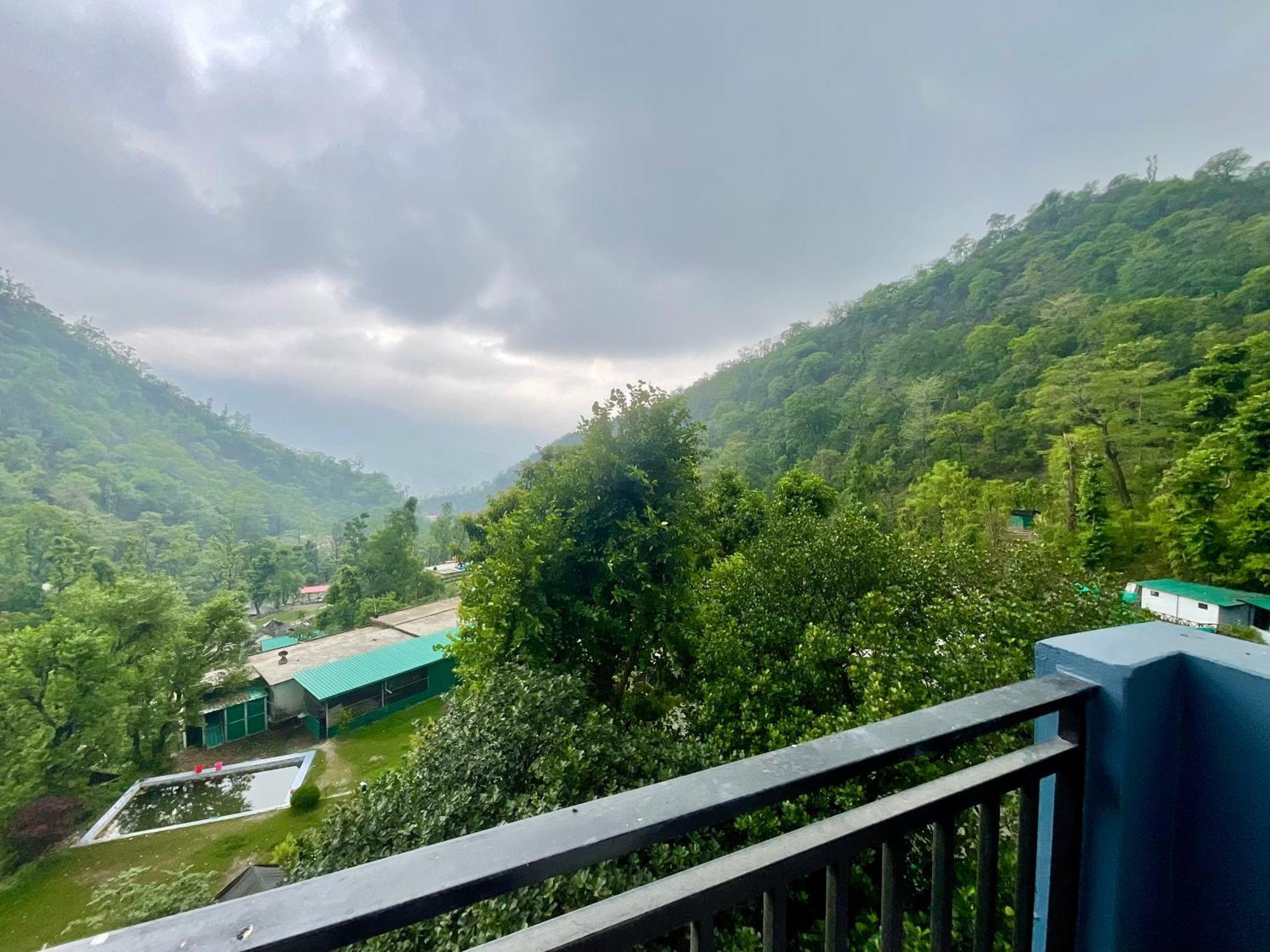Rudram Aura X One Light Stays Rishikesh Exterior photo